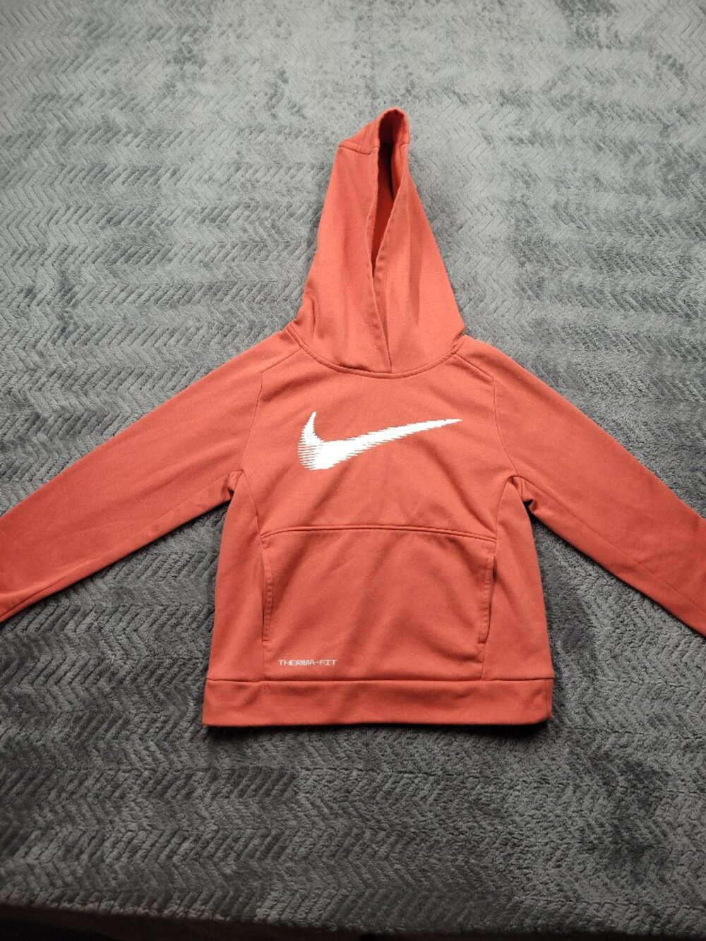 Nike boys sweatshirt size 7 rust colored good condition